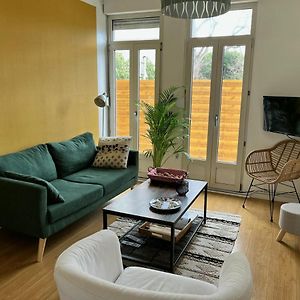 Appartement Avec Terrasse Salle De Sport Et 3 Chambres